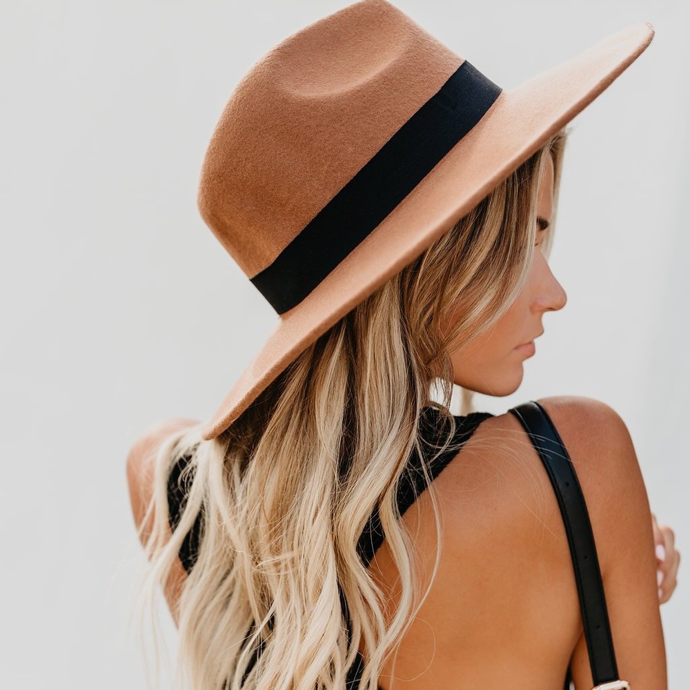 - VICI Evelyn Felt Hat ONE LEFT - Picture 7 of 8